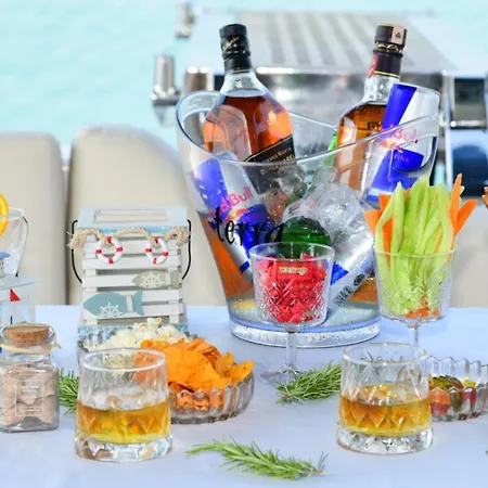 Botel Ottoman 07 Private Yacht Experience